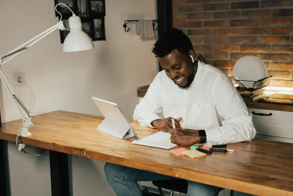 耳罩式耳機品牌大評比：音質、價位與舒適度深入比較